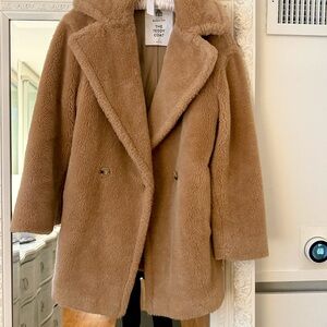 Babaton Teddy coat faux fur size M
